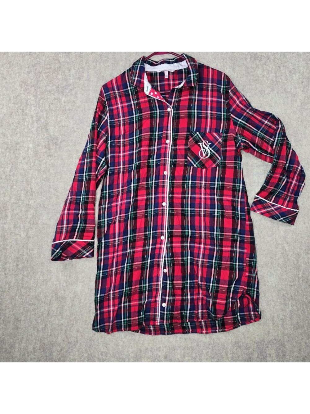 Victorias Secret Women's Plaid Long-Sleeve Button-Down Nightshirt Red/Green M